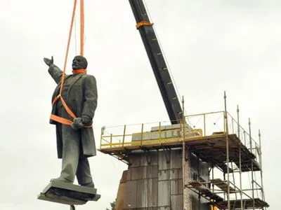 Бронзовый памятник Ленину продали как “металлолом” за 500 тысяч гривен