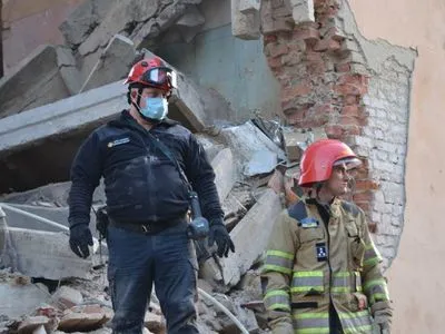 Обрушение жилого дома в Дрогобыче: следователи изымают документы на дом