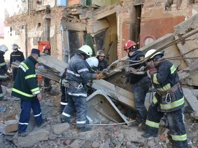 Обрушение дома в Дрогобыче: на эту ночь жителей вероятно отселят