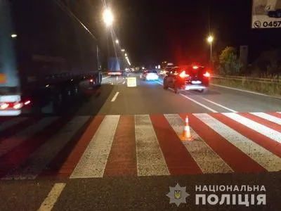 Смерть пішохода на Київщині: стало відомо, хто був за кермом позашляховика