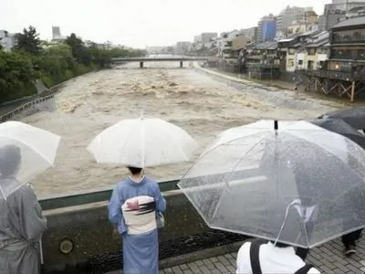 Понад 700 тисяч японців отримали рекомендації про евакуацію через зливи