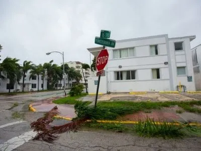 Во Флориде ввели режим ЧС из-за урагана "Дориан"