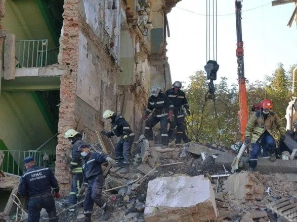 Пошуково-рятувальні роботи на місці обваленої будівлі у Дрогобичі завершено - голова ДСНС