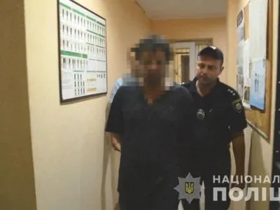 В Одеській області чоловік метнув ножа в спину 12-річному племінникові