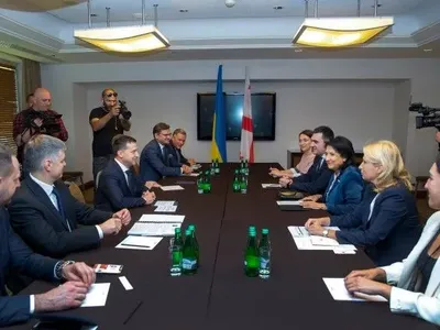 Президенти України та Грузії обговорили питання безпеки та оборони