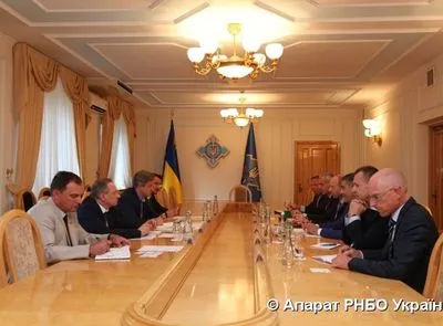 Данилюк обсудил с представителями Westinghouse повышение ядерной безопасности Украины
