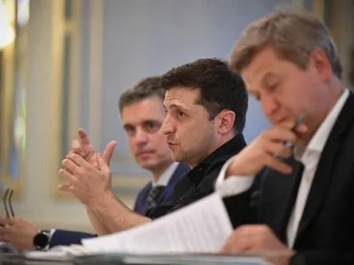 Зеленский поручил принять законы о концессиях и аренду госимущества до 1 октября
