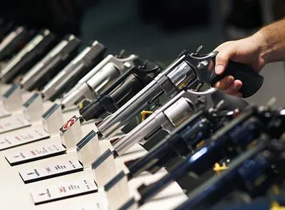 “Слуги народу” хочуть створити в Україні єдиний реєстр зброї