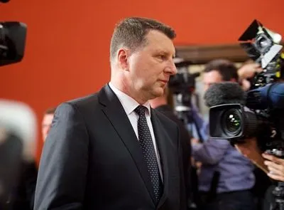 Колишній президент Латвії проходить як свідок у справі про корупцію