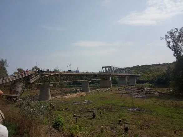 В Кучмы заявили, что начат ремонт моста в Станице Луганской