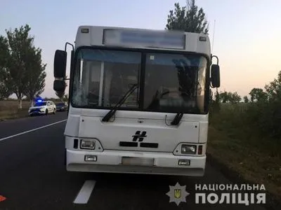 На Донеччині пасажирський автобус збив чоловіка