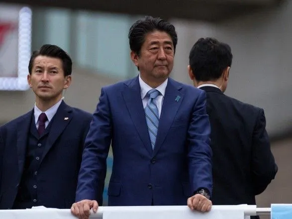 Прем'єр Японії заявив, що виведе діалог з РФ щодо мирного договору на новий рівень