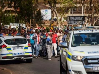 У Південній Африці 5 осіб загинули в результаті нападів на іноземні підприємства