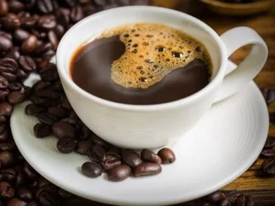 В день можно выпивать одну чашку кофе при отсутствии проблем с давлением - кардиолог