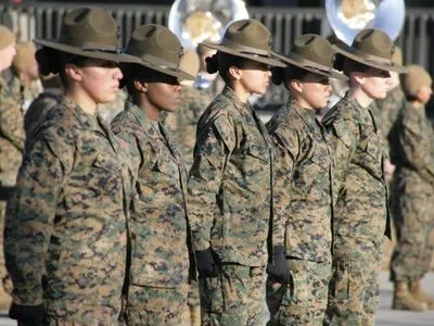 Впервые в истории армии США две сестры стали генералами