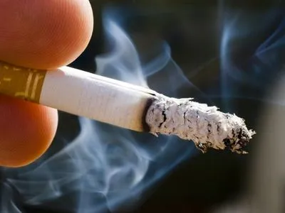 Украинцы тратят на сигареты больше чем на алкоголь