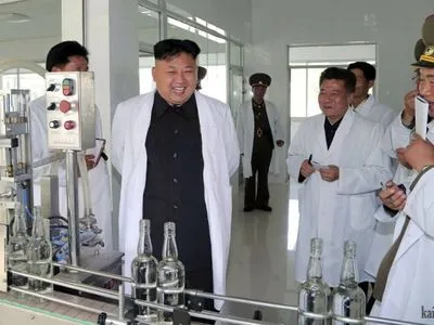 В ООН сообщили, что КНДР пыталась контрабандой ввезти более 100 тысяч бутылок водки