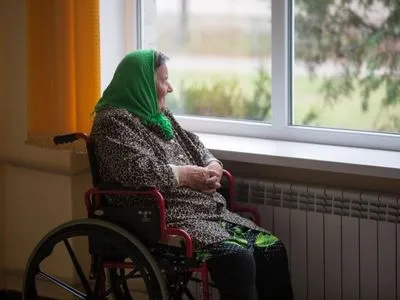 В Винницкой области подопечных отделения для престарелых годами не выводили на улицу