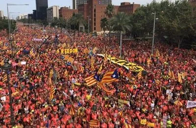 В Барселоне на митинг за независимость Каталонии вышли 600 тысяч человек