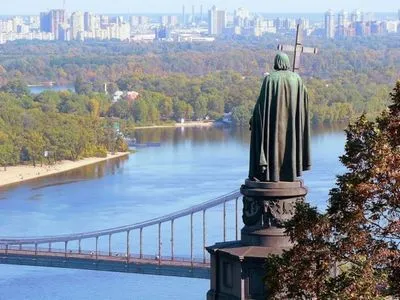 Киевляне просят почистить столичные реки
