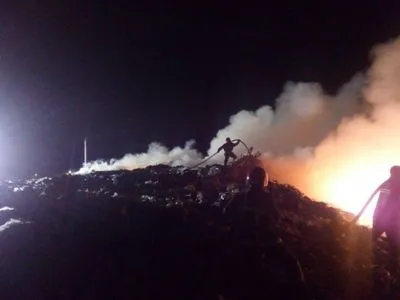 Пожар на свалке возле Ровно потушили
