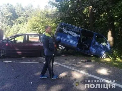 На Львівщині у ДТП загинув водій мікроавтобуса