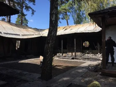 Фото с пожара в доме Гонтаревой
