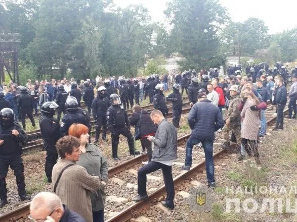 Блокада угля во Львовской области: задержаны 28 человек и травмированы 8 полицейских