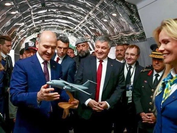 Туреччина зацікавилась українським літаком Ан-178
