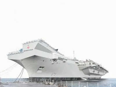Великобритания отправила на испытания новый авианосец, крупнейший в истории британского флота