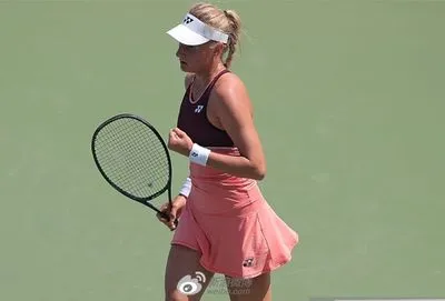 Теннисистка Ястремская с победы начала выступления на турнире "Премьер 5"