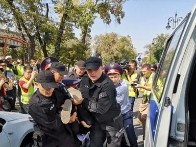 В Казахстане задержали более 70 участников антиправительственных митингов