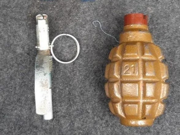 У Маріуполі поліцейські викрили торговця гранатами