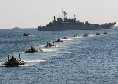 Військові кораблі Росії провели навчання у Чорному морі