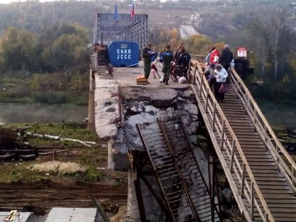 Секретарь СНБО проверил строительство моста под Станицей Луганской