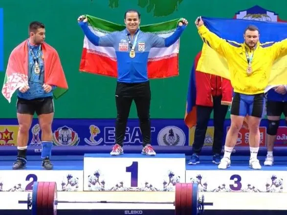 Важкоатлет Чумак приніс Україні медаль чемпіонату світу