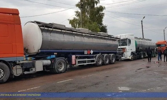 В Сумскую область завезли 600 тонн метилового спирта с РФ для создания контрафакта - СБУ