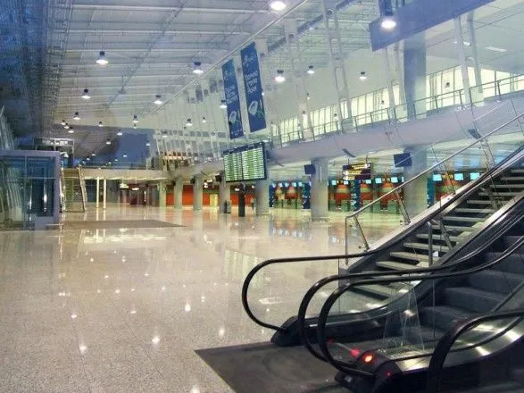 В аэропорту Львова взрывчатки не нашли