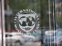 Недоліки в законодавчій системі та наскрізна корупція: у МВФ розкритикували Україну