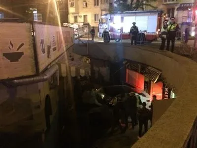ДТП в окупованому Криму: автівка впала в підземний перехід, загинула жінка