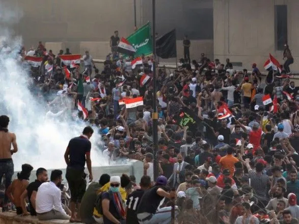 Антиурядові протести в Іраку: 2 людини загинули, 200 поранені
