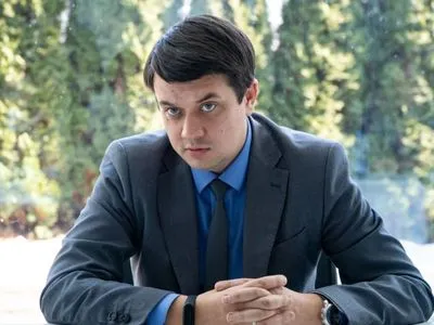 Разумков подтвердил, что планирует уйти с поста руководителя партии Слуга Народа