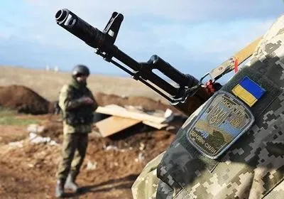 ООС: ворог 10 разів обстріляв позиції український військових