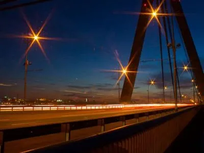 На Північному мості у Києві частково обмежать рух транспорту