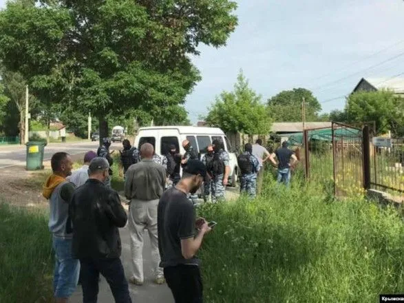 Суд в оккупированном Крыму оставил под арестом 3 фигурантов “дела Хизб ут-Тахрир”