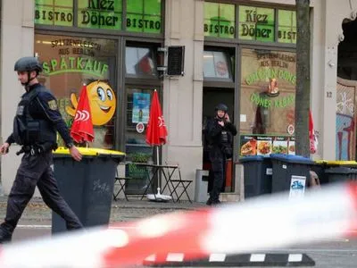 В немецком городе Галле открыли стрельбу у синагоги и закусочной: есть погибшие