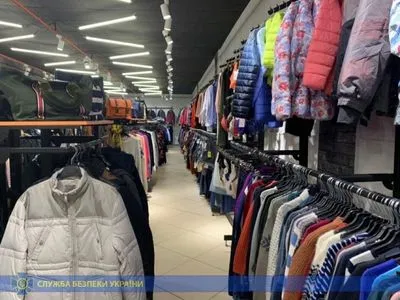 СБУ: в Полтавской области у организаторов контрабанды изъяли одежду и наличные более чем 100 млн грн