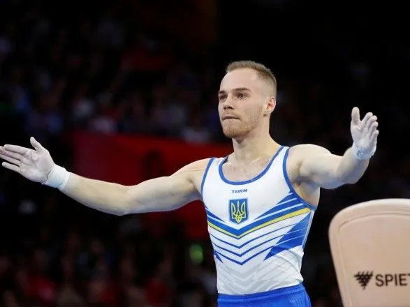 gimnast-vernyayev-viborov-medal-chs-u-shtutgarti