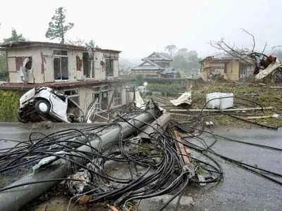 Тайфун в Японии достиг главного острова страны - Хонсю