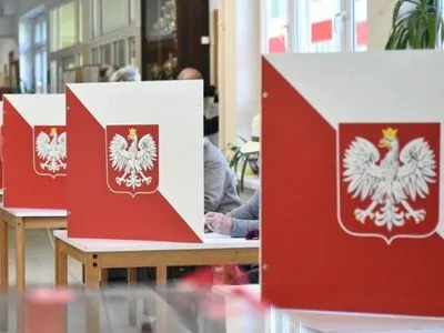 Exit poll: в Польше на выборах победила правящая партия